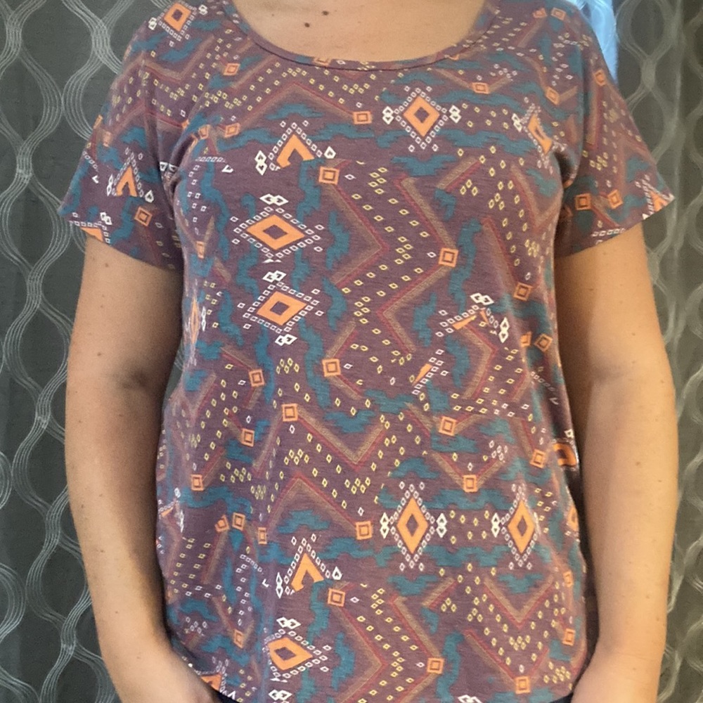 Lularoe Classic tee size XL